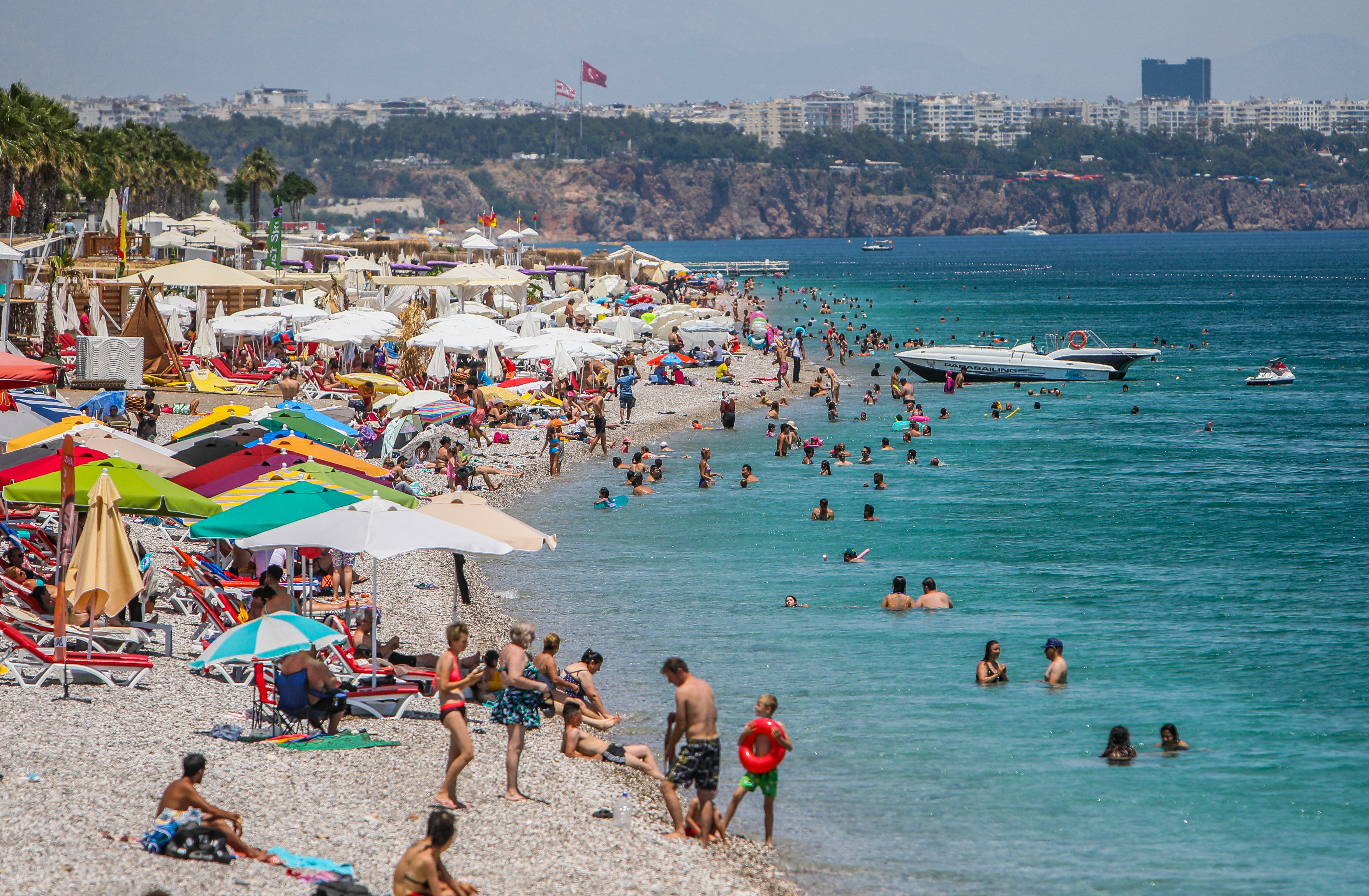 Antalya- Deniz suyunda sıcaklık artışı; yaz aylarında bakteri riski yükseldi 