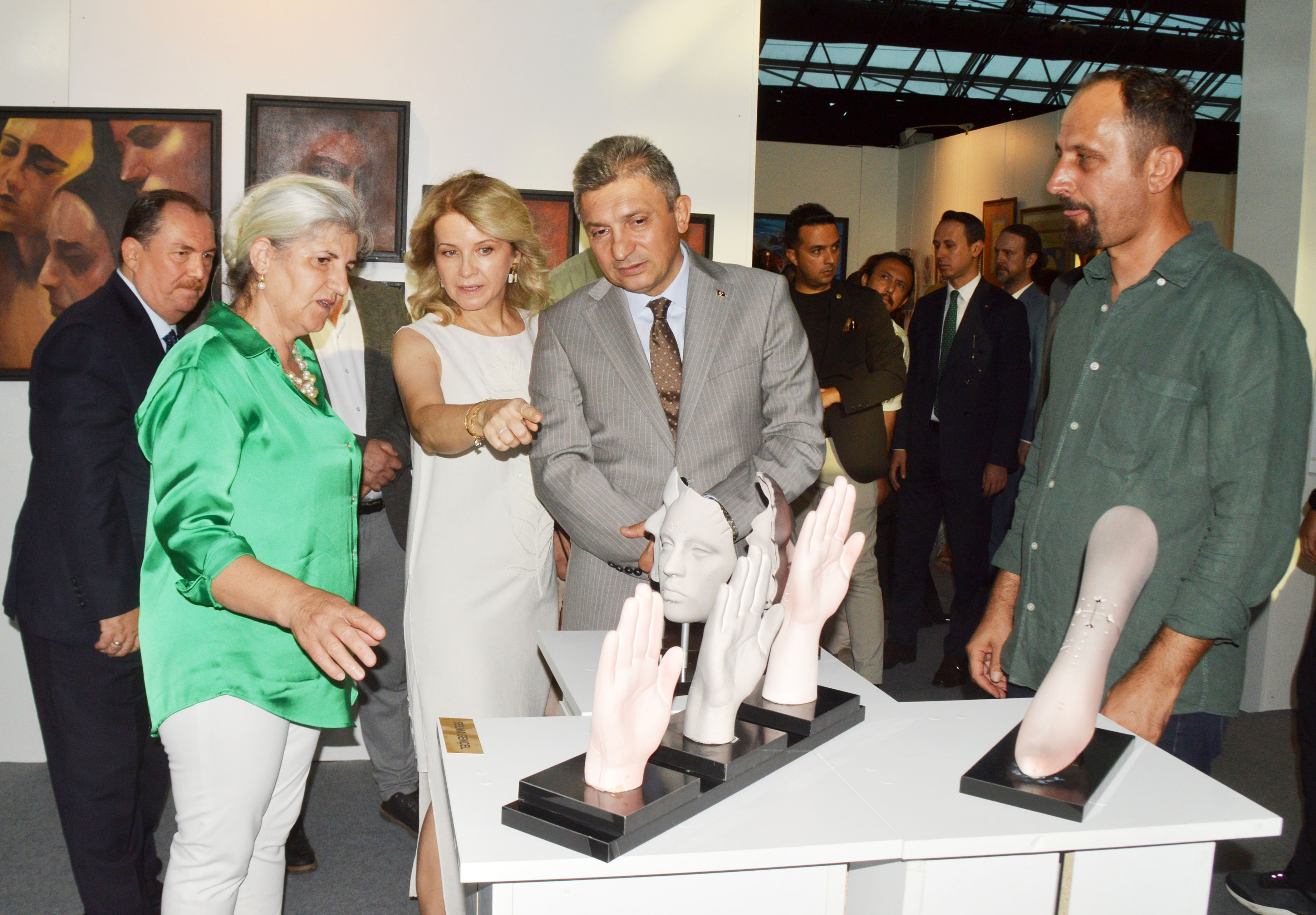Antalya'da Sanat Fuarı