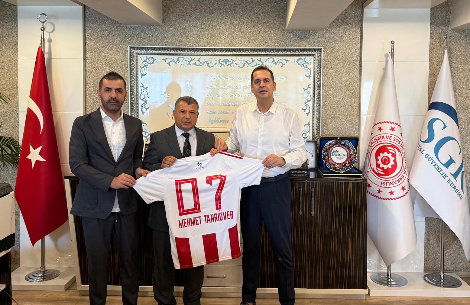 Antalyaspor'dan SGK'ya Ziyaret