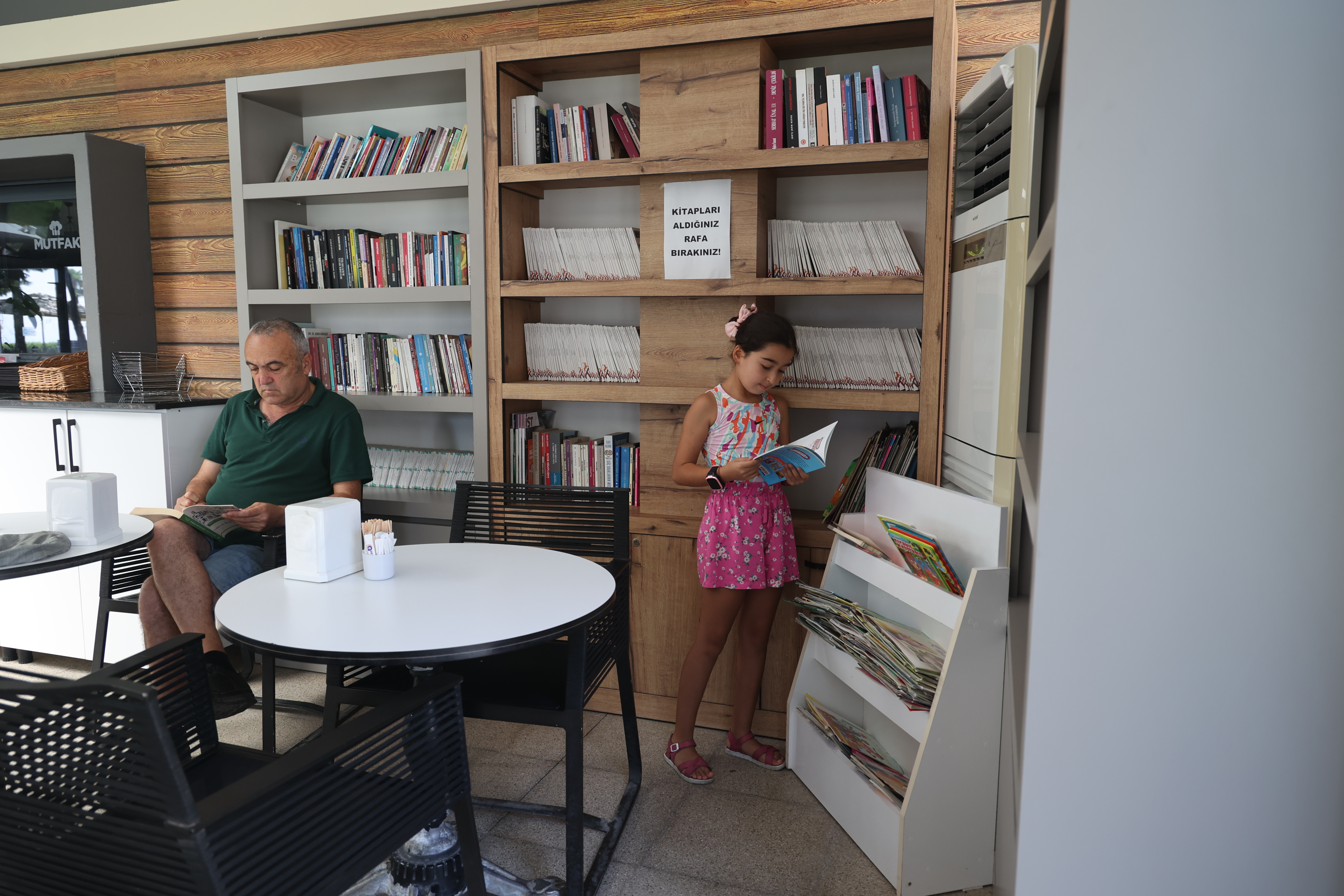 Kitapseverler İçin Kütüphane Açıldı