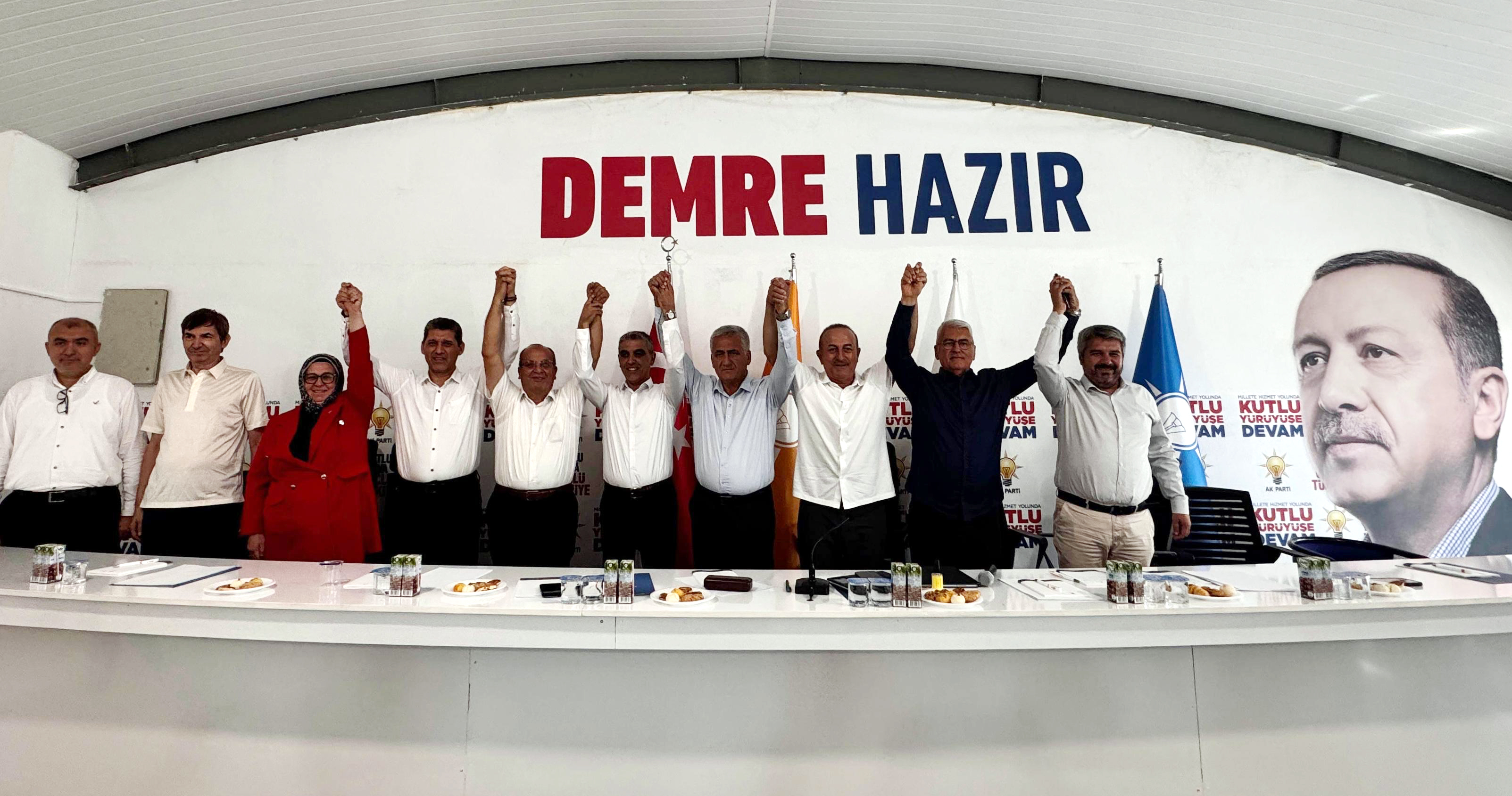 Demre’de O İsimler AK Parti’ye Katıldı