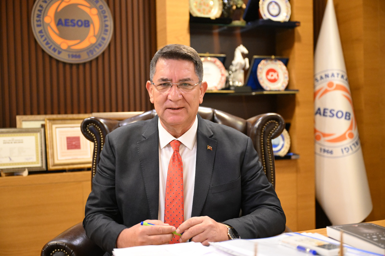 Marketlerin Pazar Günleri Kapatılması Talebi
