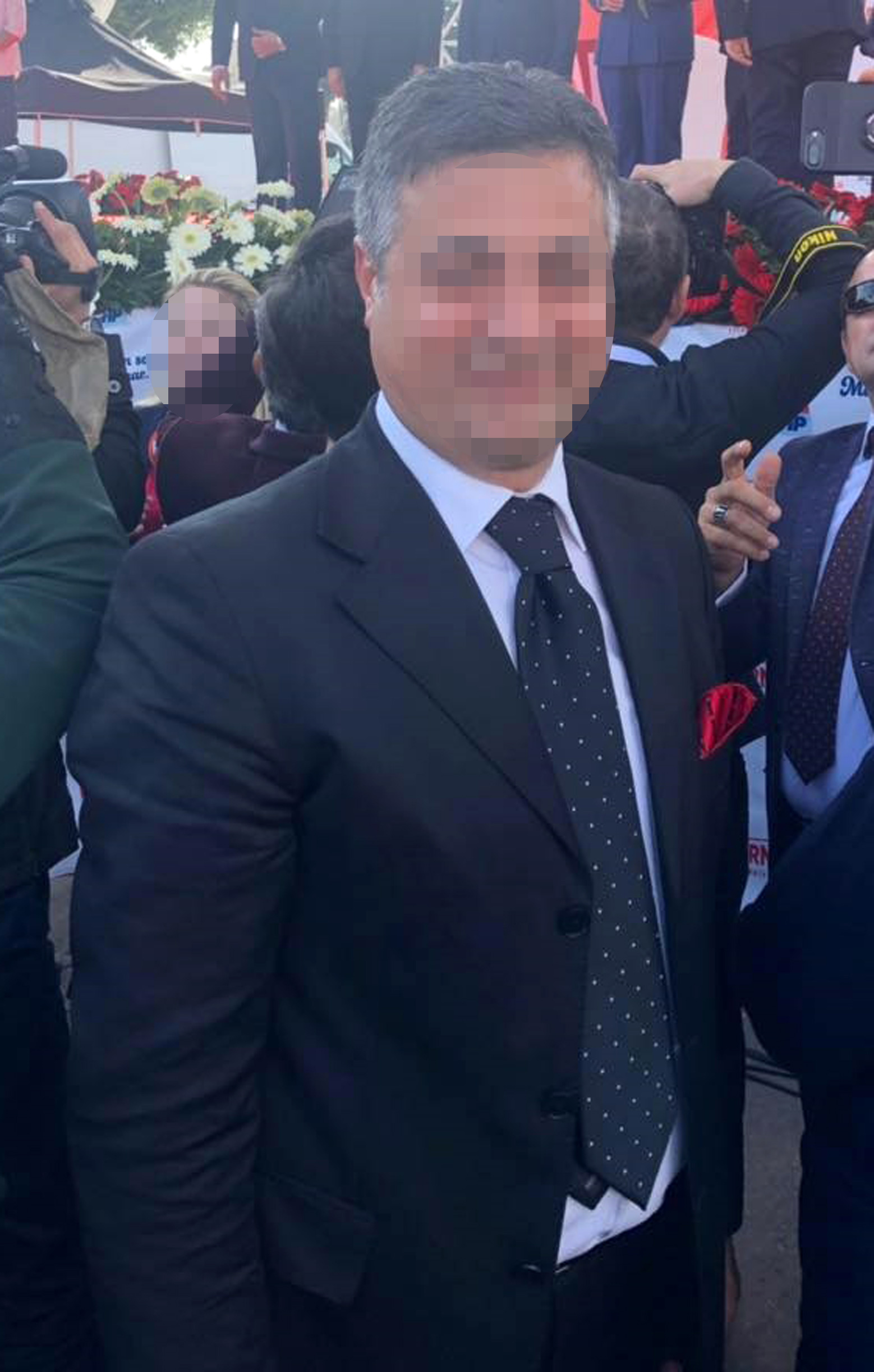 Eski Başkana Gözaltı Kararı