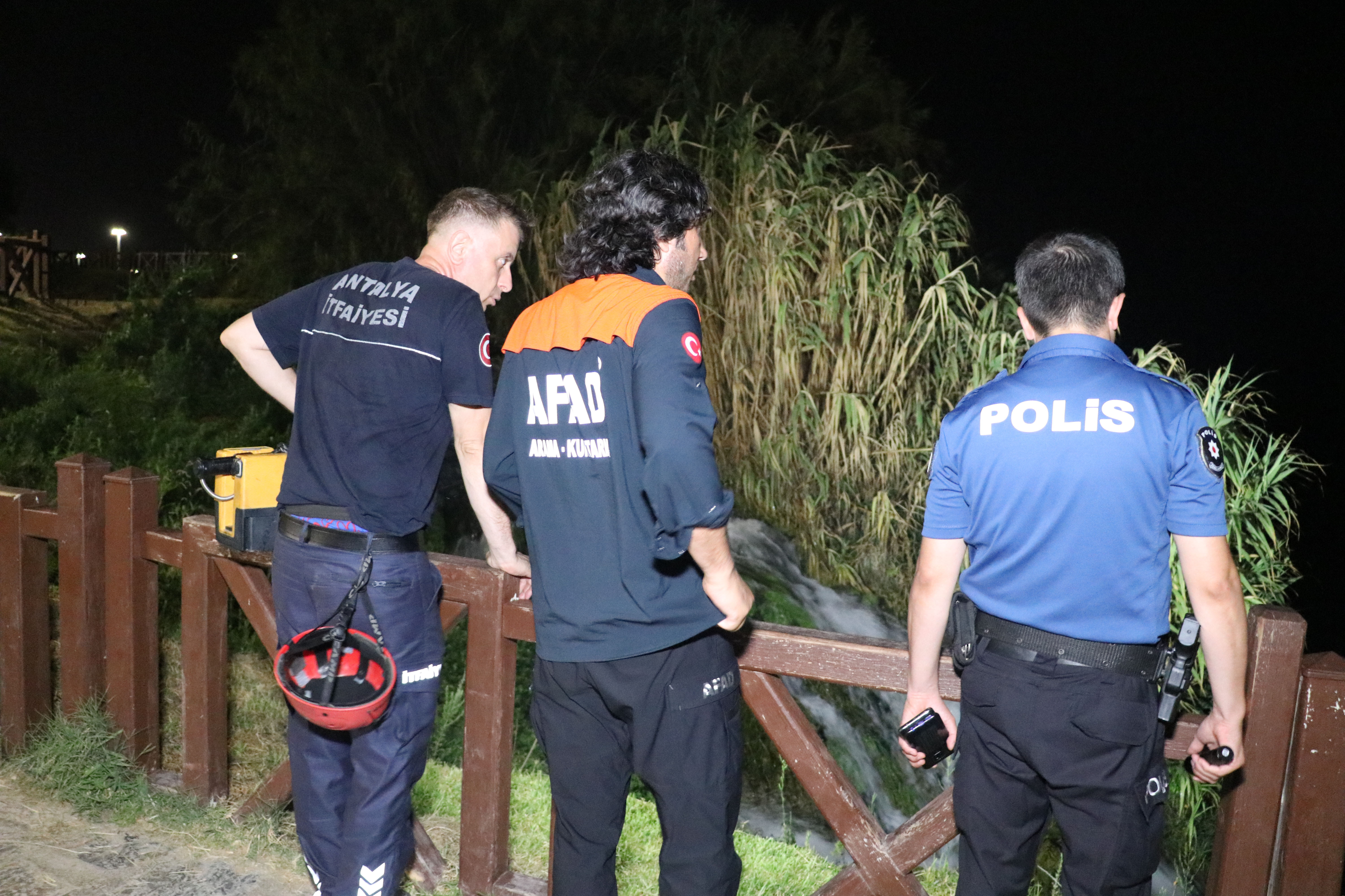 Falezlerden Denize Düştü