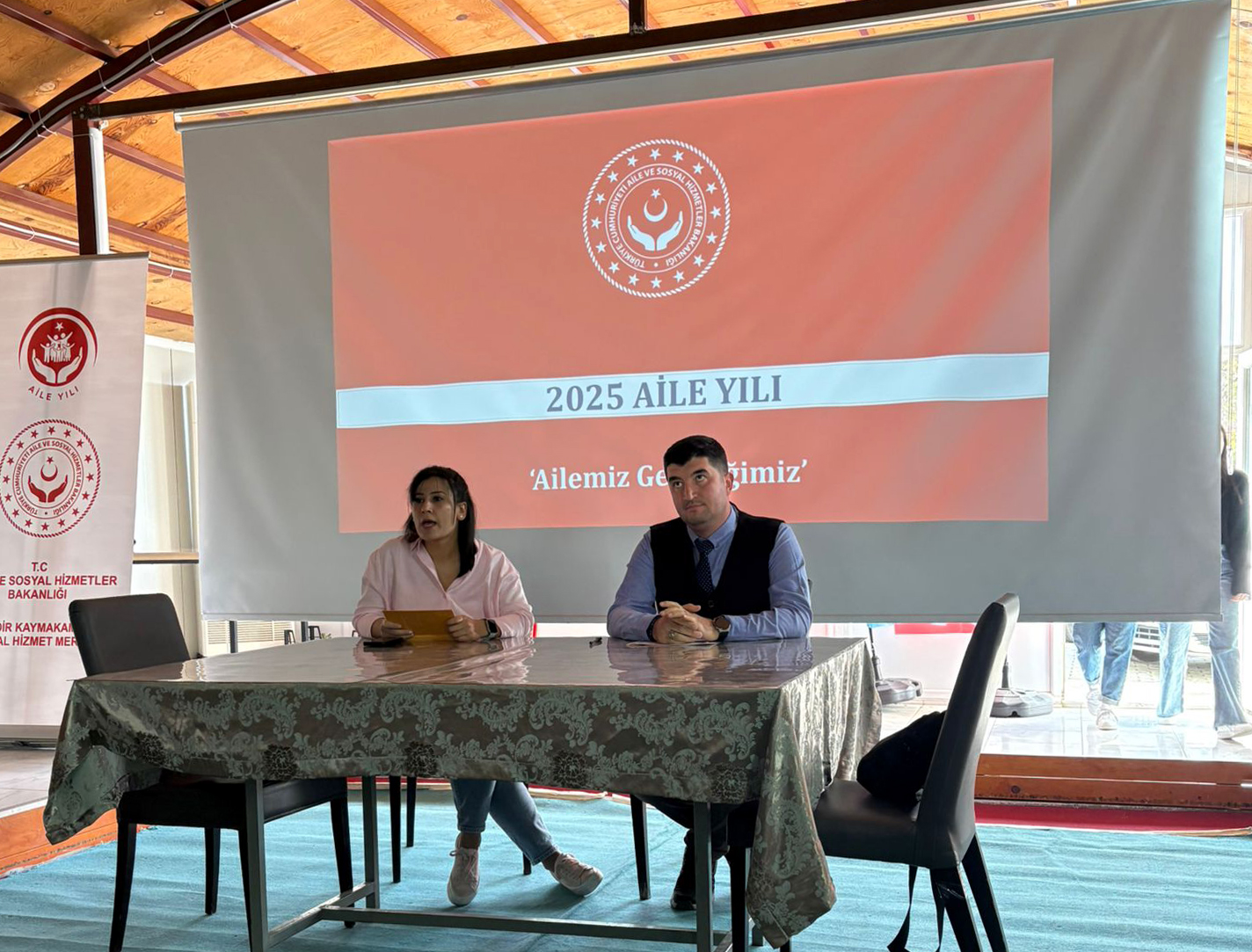 'Yaşlılık ve Toplumsal Hayat' Söyleşisi