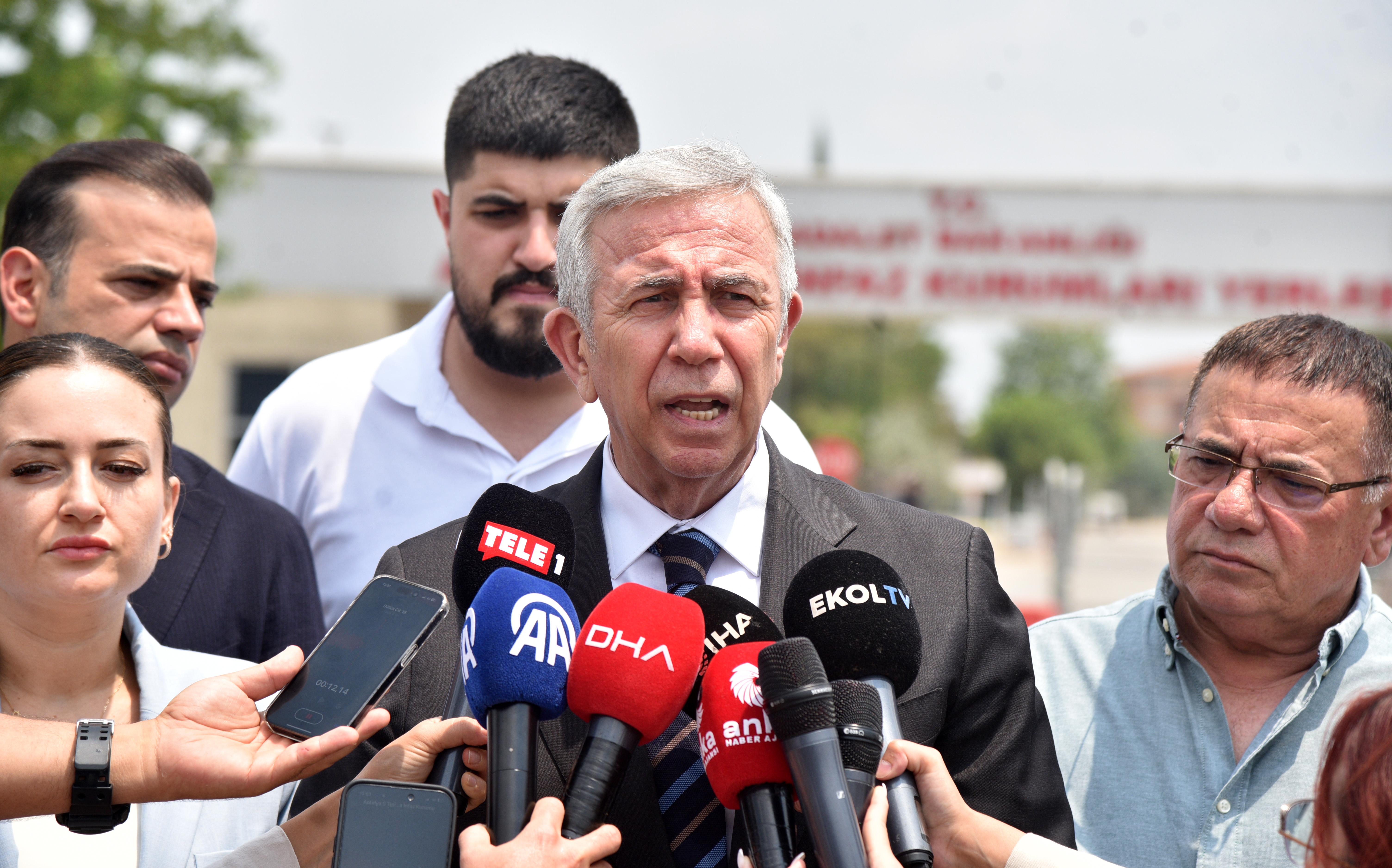 Mansur Yavaş, Böcek'i Ziyaret  Etti