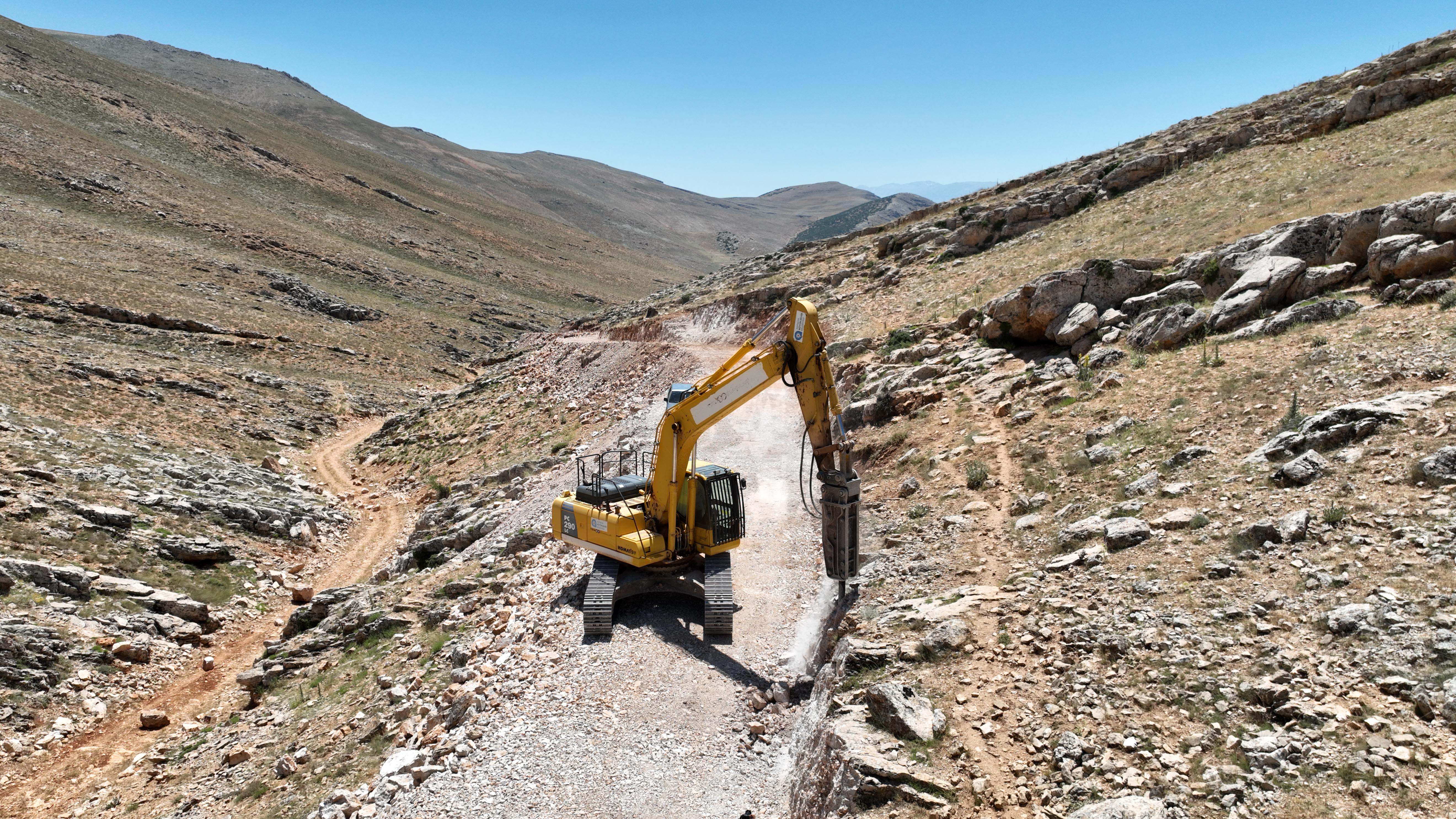Elmalı'da Yeni Yol Çalışması