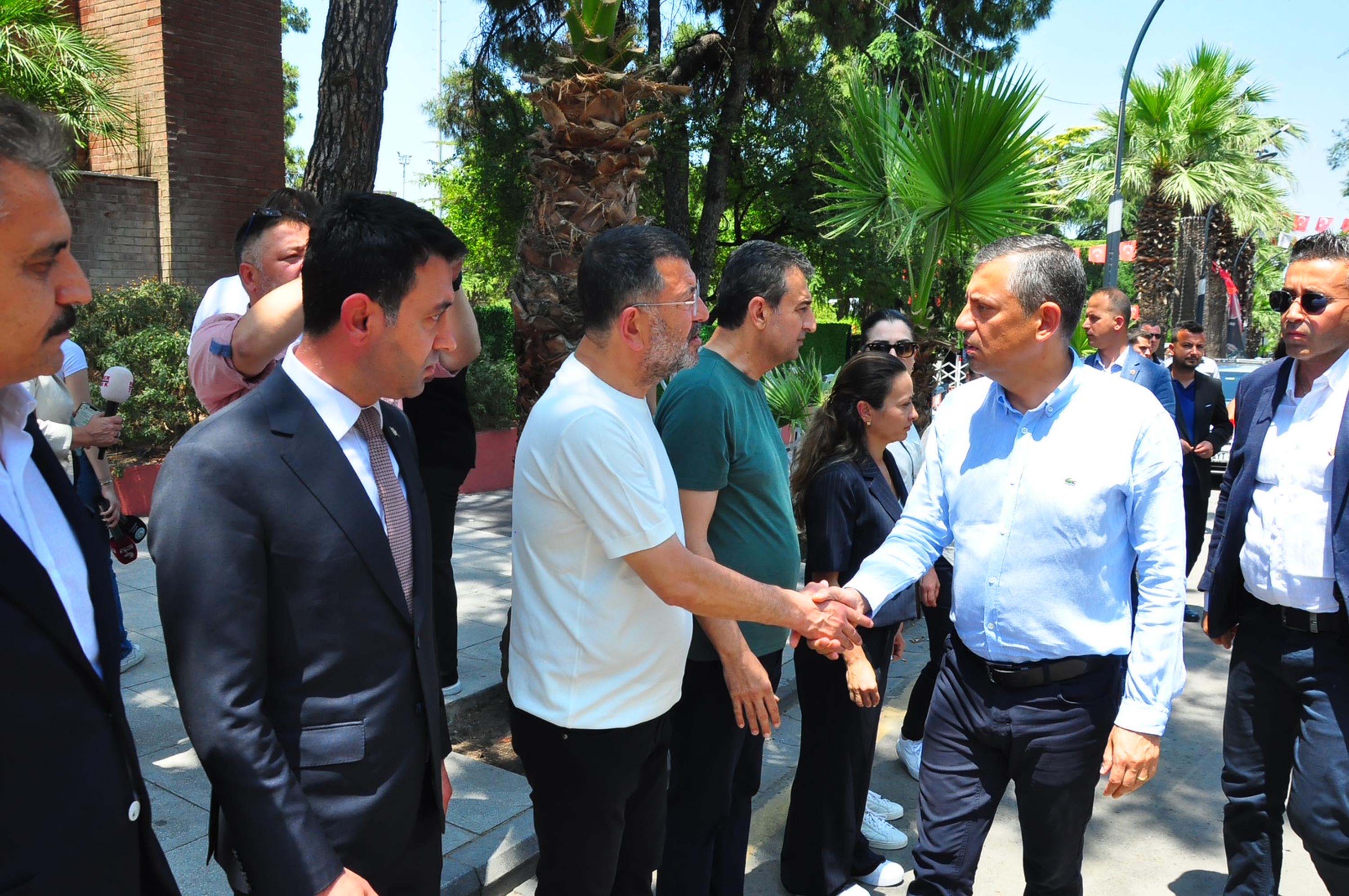 Özgür Özel Gündemle İlgili Konuştu