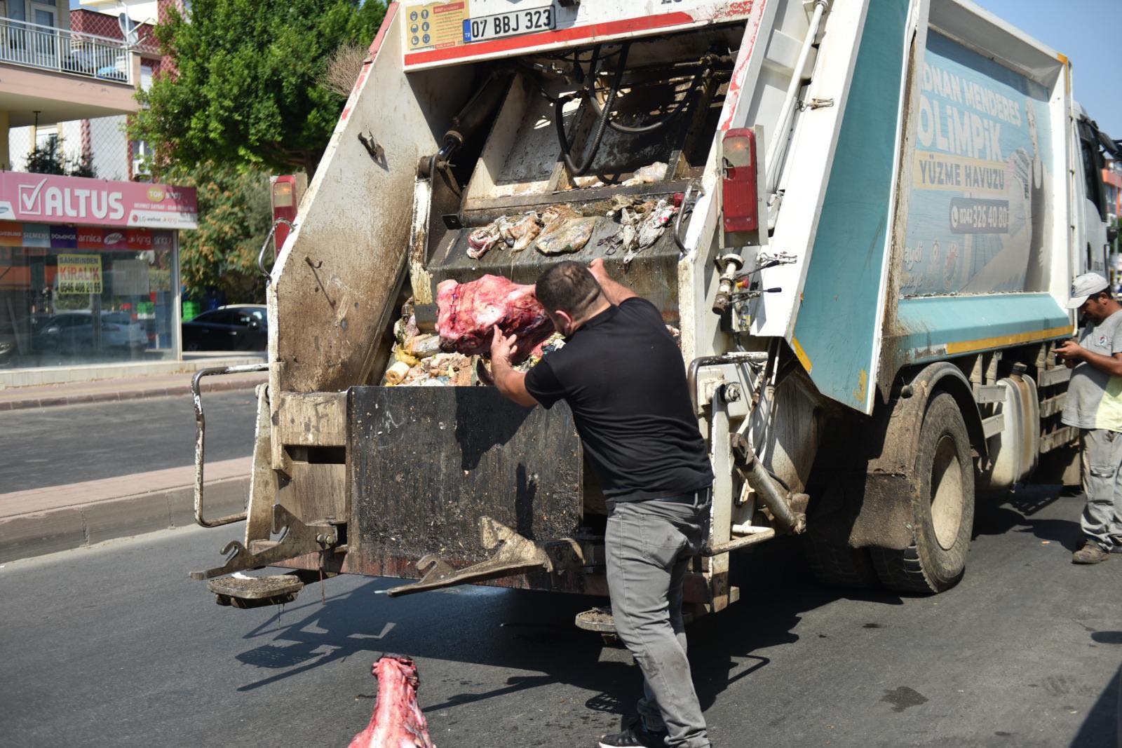 Kepez'de Skandal Görüntüler