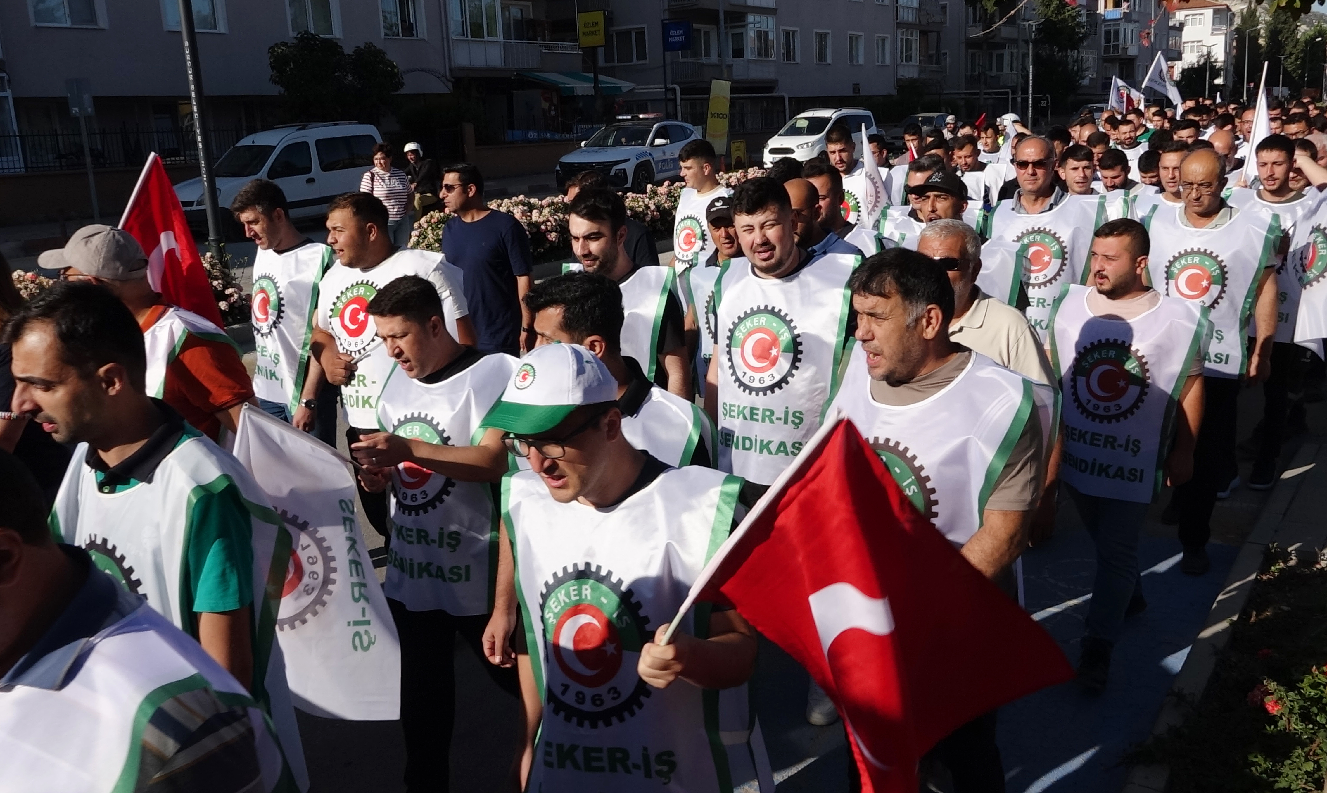 İşçilerden Zam Yürüyüşü