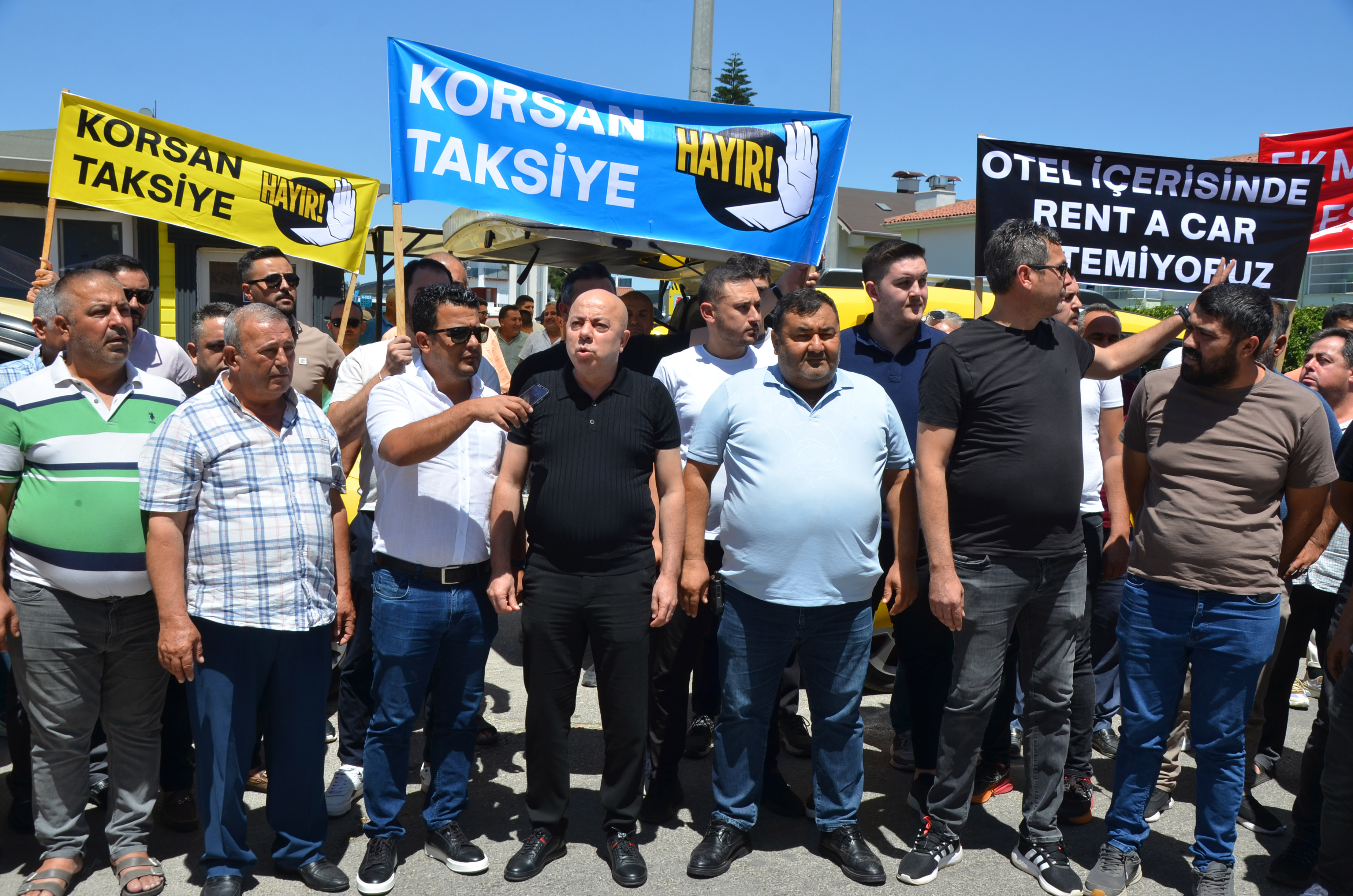 Belek'te Taksiciler Kontak Kapattı
