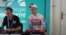 Danny Van Poppel, sprintte diskalifiye edildi, podyuma Giovanni Lonardi çıktı