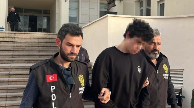 16 yaşındaki anne katili: Bıçakla bileğini keserek ‘senin kanını alacağım’ deyip, öldürdüm