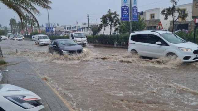 Bodrum’da fırtına ve sağanak