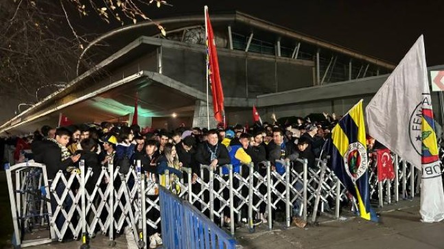 Fenerbahçe, İstanbul’da coşkuyla karşılandı