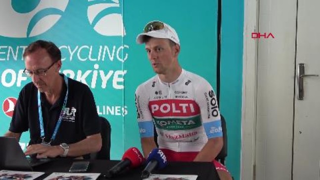 Danny Van Poppel, sprintte diskalifiye edildi, podyuma Giovanni Lonardi çıktı