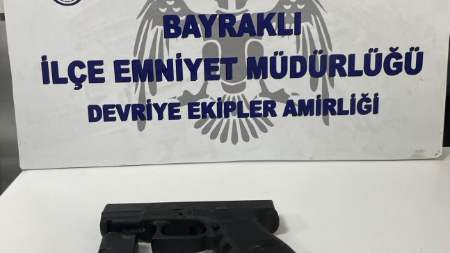 İzmir’deki uygulamada aranan 2 hükümlü ile 3 şüpheli yakalandı