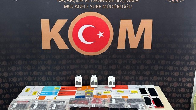 Bucak’ta telefon kaçakçılığı operasyonu