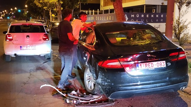 ANTALYA Kaza yapıp, ‘Ben de memurum’ diyen alkollü sürücü cezadan kurtulamadı