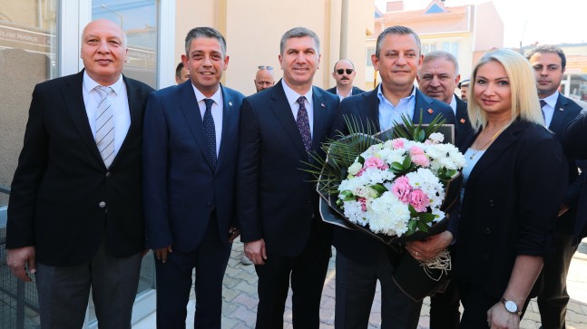 Özgür Özel: Garibandan oy alarak geldiler, şimdi köylüye dönüp bakmıyorlar