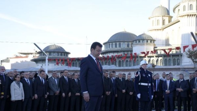 Taksim Meydanı’nda Atatürk’ü anma töreni