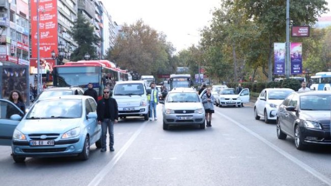 Ankara’da 09.05’te hayat durdu