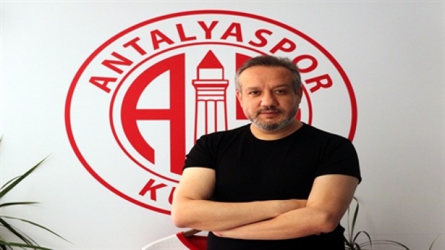 Antalyaspor Başkanı Sinan Boztepe: Alex de Souza listede olan isimlerden