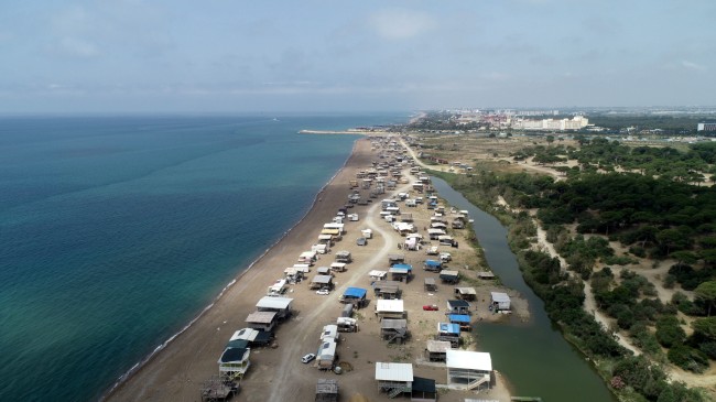 Yıkımı yılan hikayesine dönen, lüks otellerin kaçak komşuları için son 6 ay