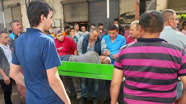 Yaralıyı tabuta koyup, kamyonetle hastaneye götürdüler