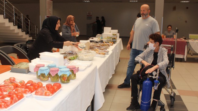 Kermesten elde edilen gelir şizofreni ve psikotik bozukluğu olan hastalara