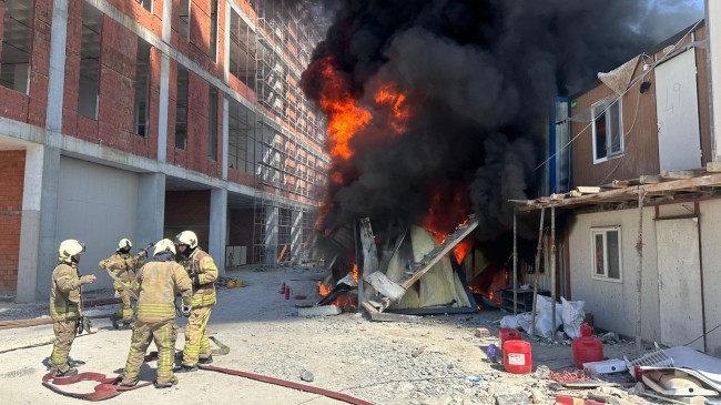 İstanbul- Esenyurt’ta işçilerin kaldığı konteynerde yangın çıktı