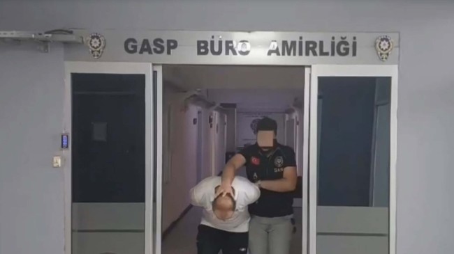 İzmir’de Güven Timi’nden uyuşturucu operasyonu: 3 gözaltı